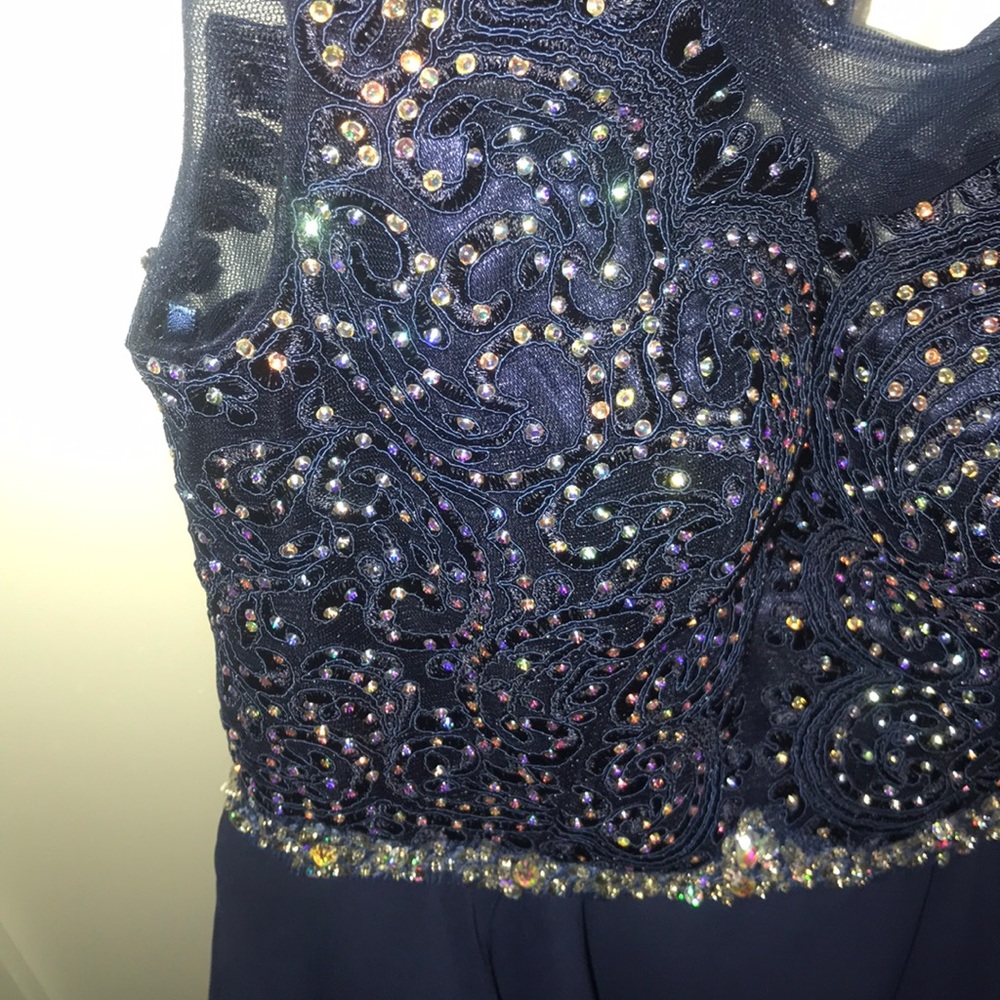 Navy prom dress - Picture 6 of 7
